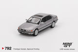 Mini GT BMW 750iL Aspen Silver Metallic RHD 1:64 - MGT00792-R