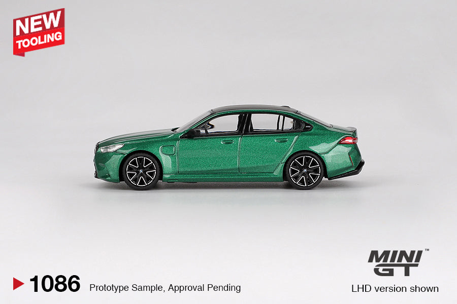 Mini GT BMW M5 Isle of Man Green Metallic 1:64 - MGT01086-R