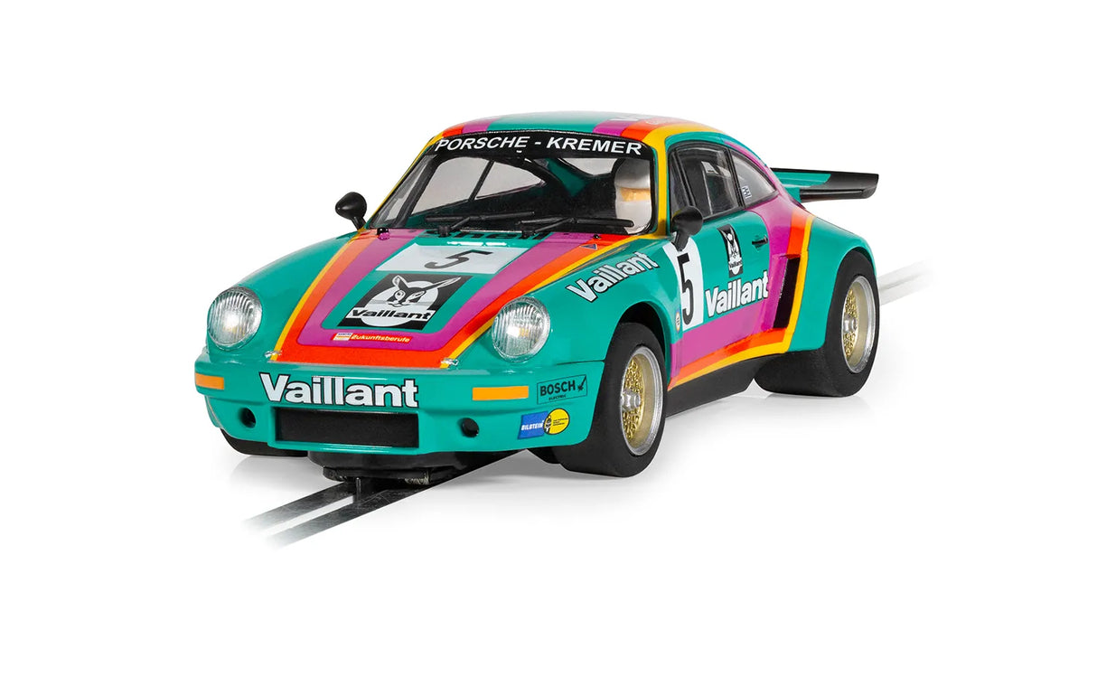 Scalextric Porsche 911 RSR 3.0 - Vaillant C4439