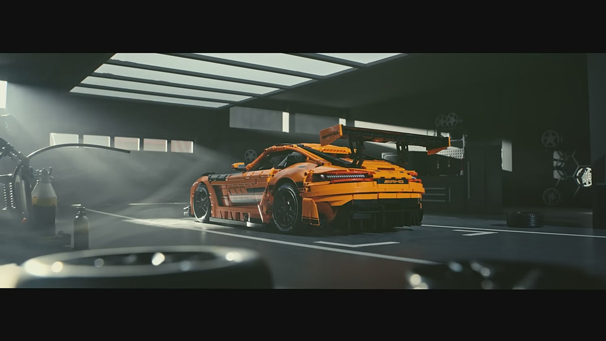 CaDA Mercedes-AMG GT3 1:8 5466 Pieces Brick Model Kit C64008W